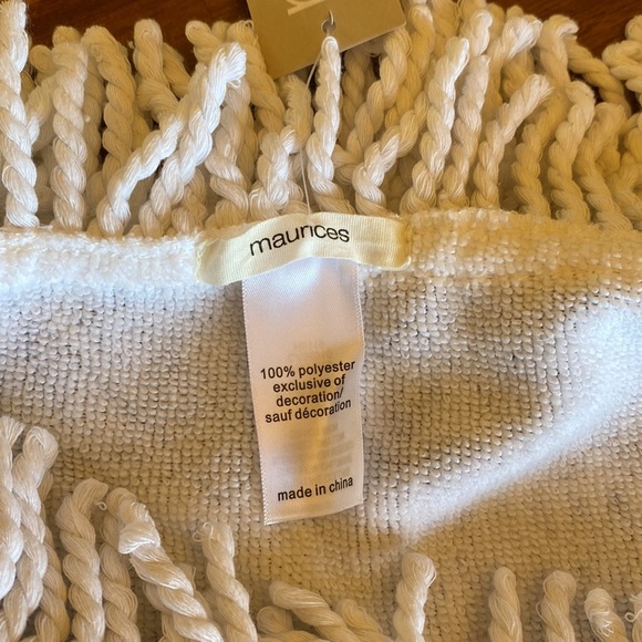 NWT Maurices circle towel - Picture 5 of 5